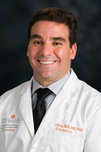 Dr. Renato Silva