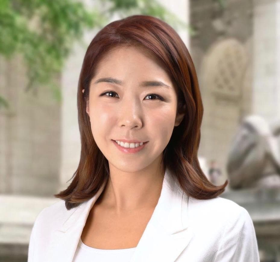 Dr. Jamie Yoonshin Lee