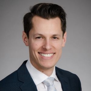 Dr. Daniel Estrada